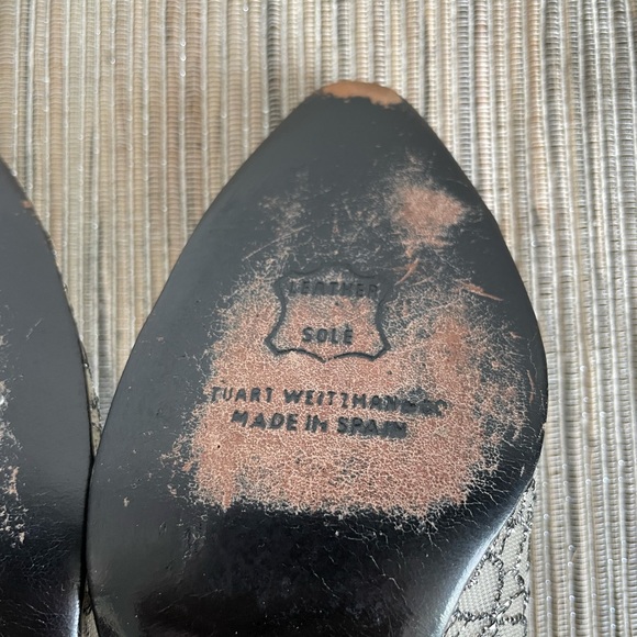 Stuart Weitzman Silver Lace Pumps - Picture 12 of 14